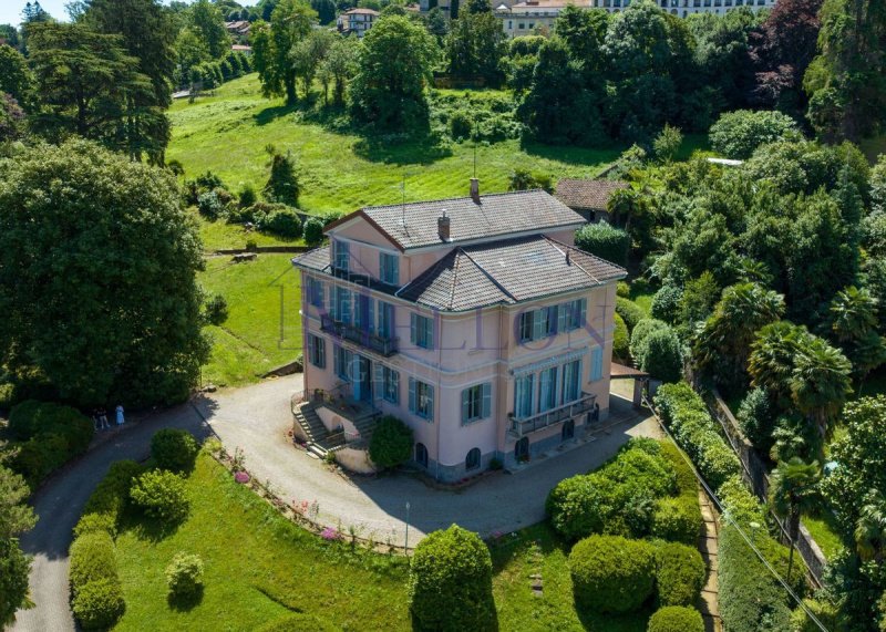 Villa in Stresa