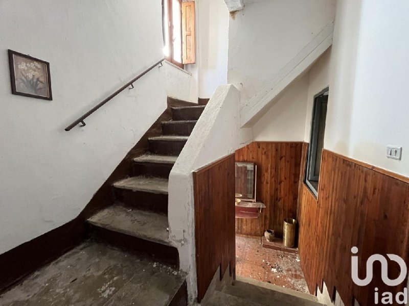 Palace in Longobardi