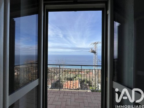 Apartamento em Longobardi