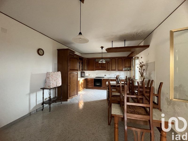 Casa independiente en Longobardi