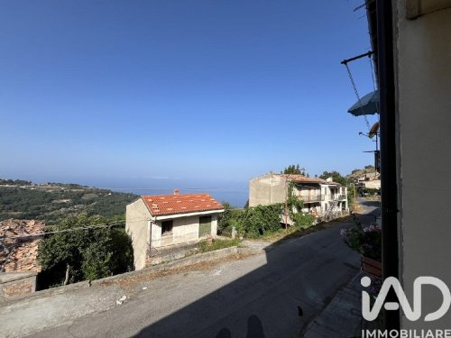Detached house in Fiumefreddo Bruzio