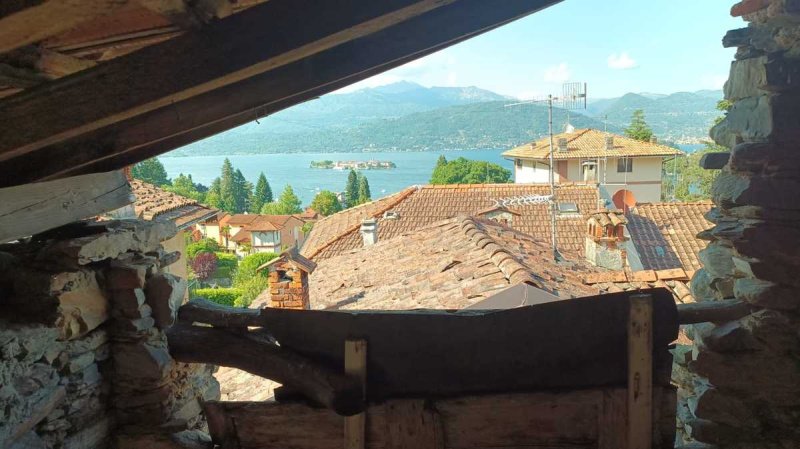 Doppelhaushälfte in Stresa