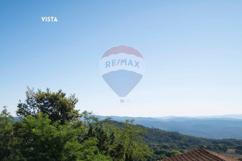 罗卡斯特拉达公寓