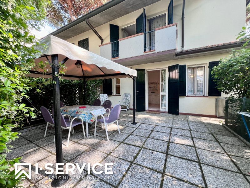 Многоквартирный дом в Червиа