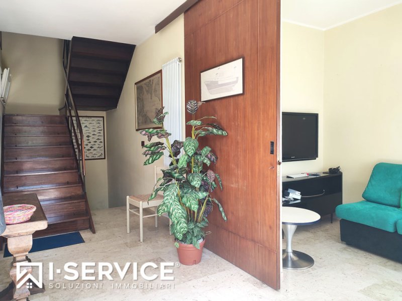 Многоквартирный дом в Червиа