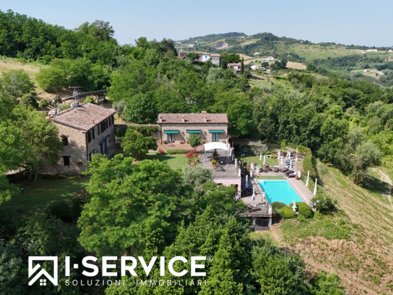Maison de campagne à Roncofreddo