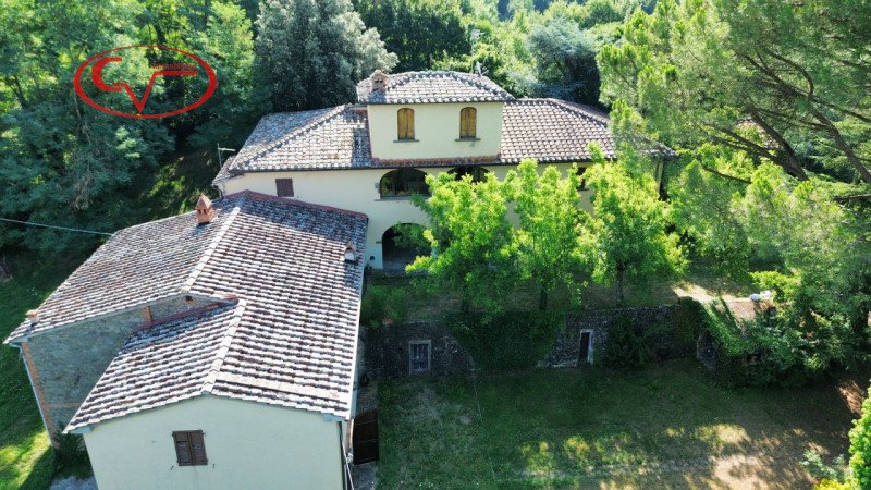 特拉诺瓦-布拉乔利尼别墅