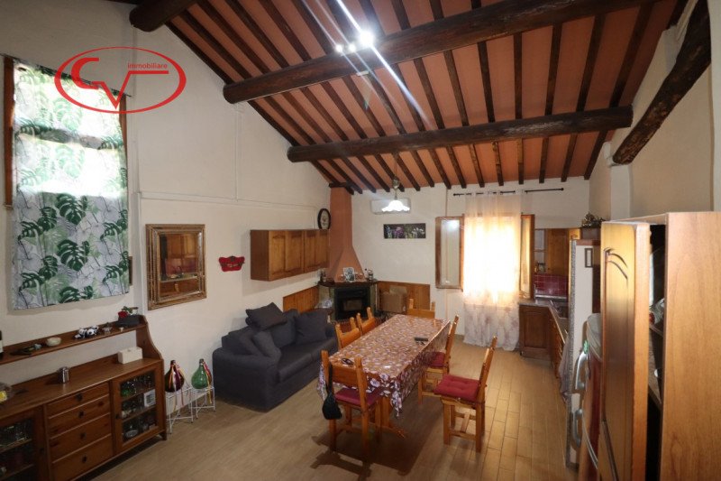 Apartamento en Montevarchi