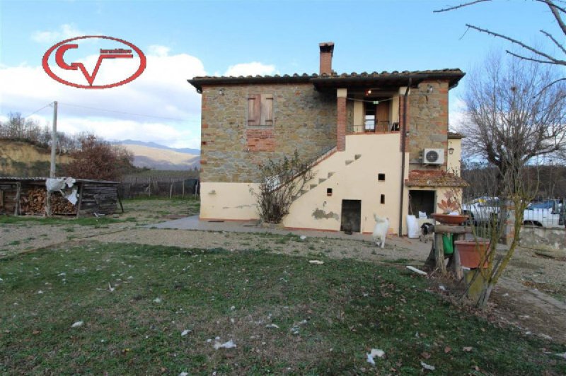 Country house in Terranuova Bracciolini