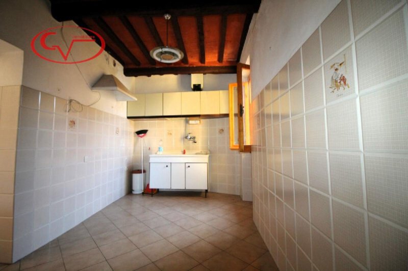 特拉诺瓦-布拉乔利尼公寓