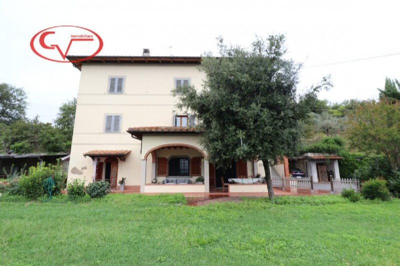 Villa in Montevarchi