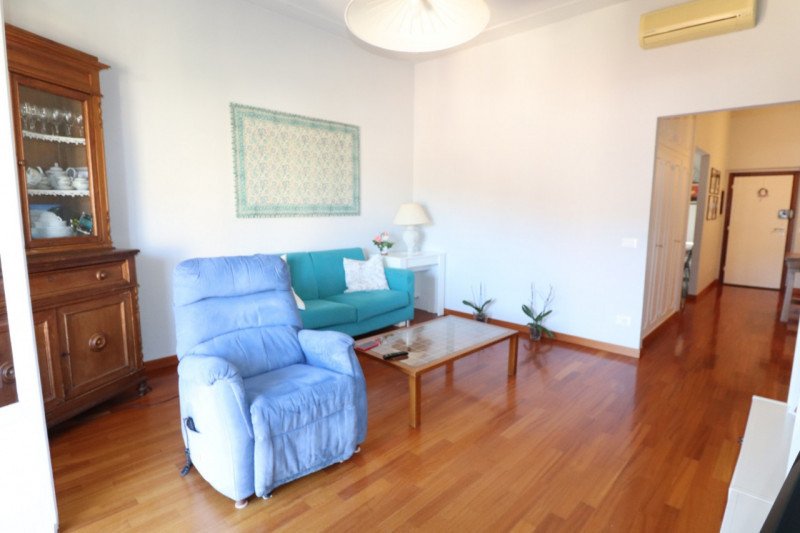 蒙特瓦尔基公寓