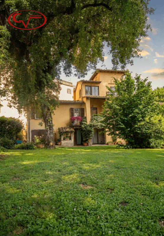 Villa in Montevarchi
