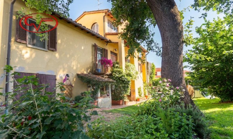 Villa in Montevarchi