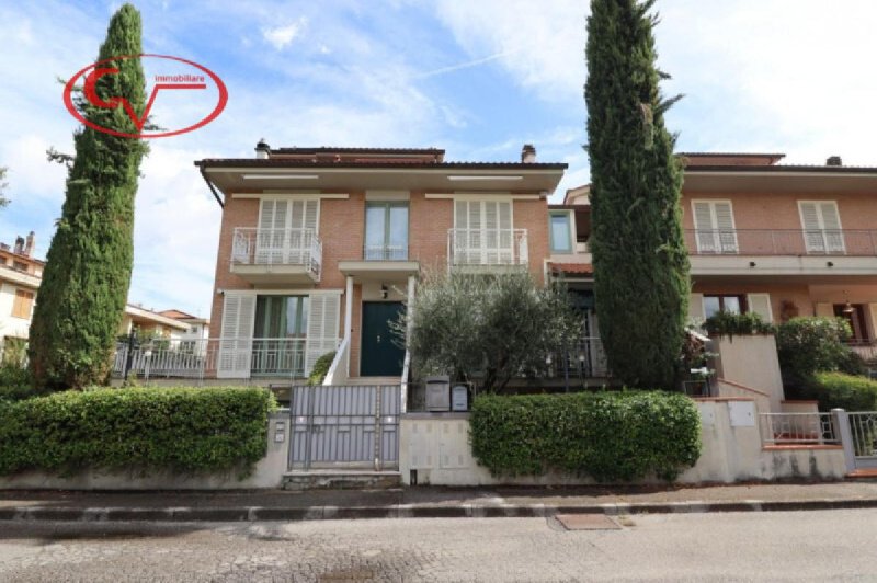 Villa in Montevarchi