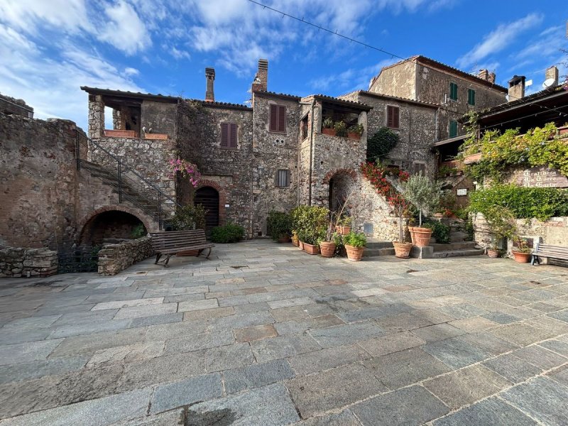 卡帕尔比奥公寓