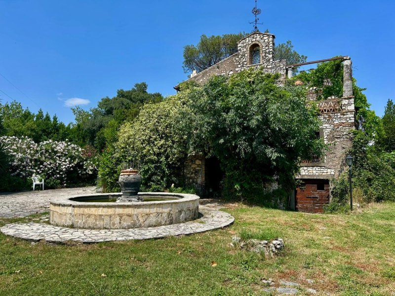 Historiskt hus i Guidonia Montecelio