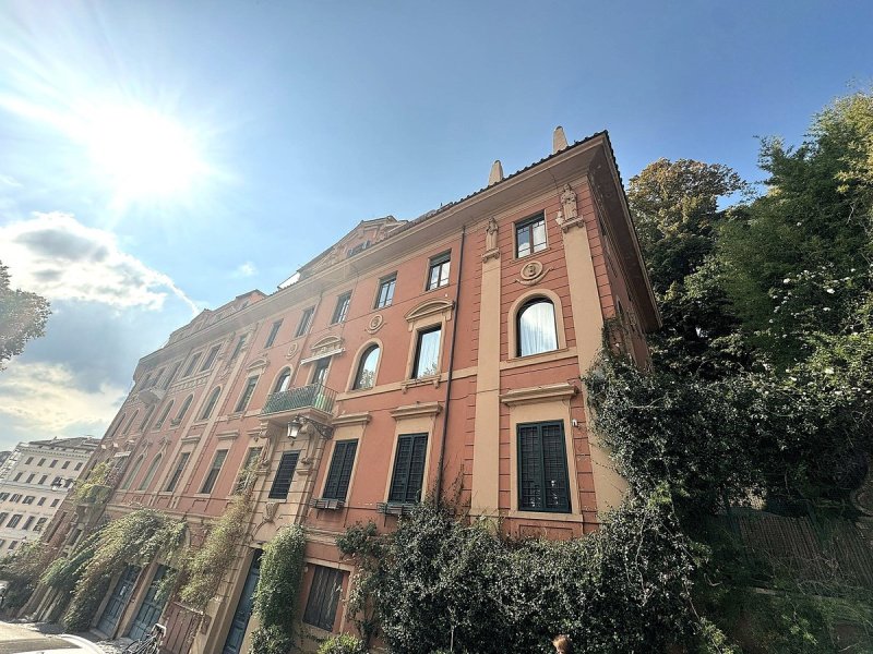 Zolderkamer in Roma