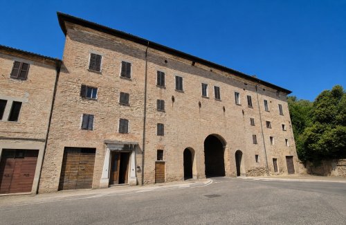 Teto/Chão em Pesaro