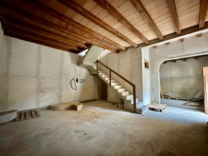 Vrijstaande woning in Partinico