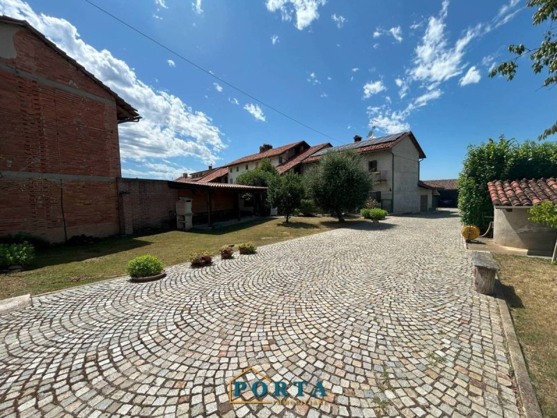 Villa i Lequio Tanaro