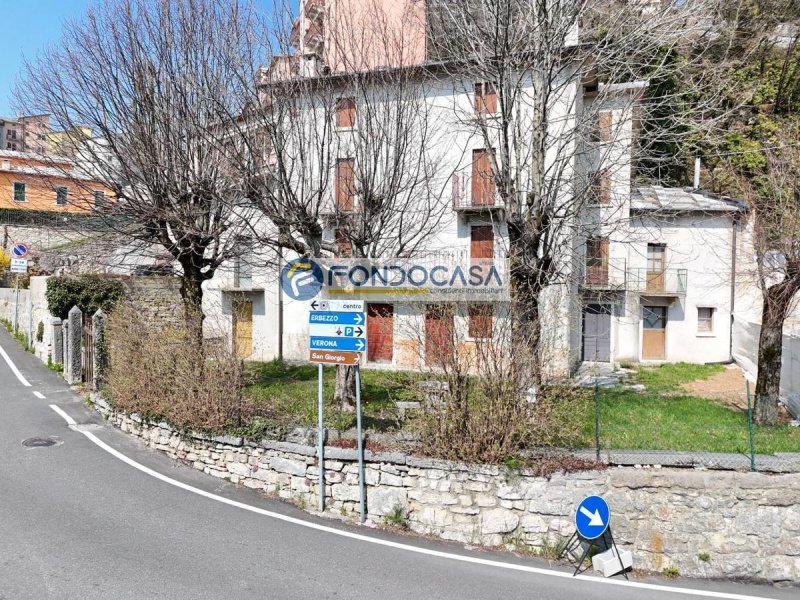 Особняк в Боско-Кьезануова