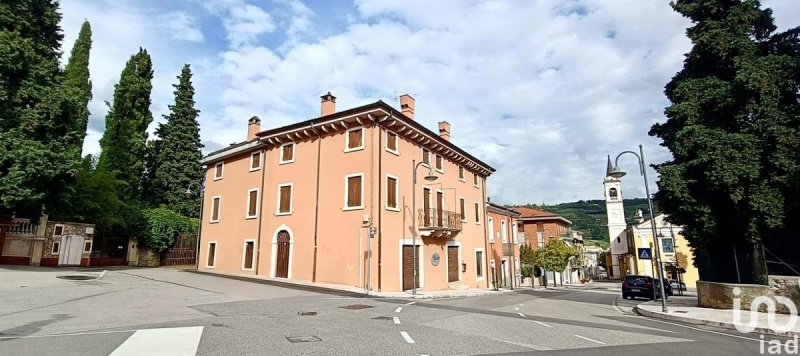 Palais à Fumane