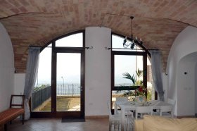 Особняк в Рипатрансоне