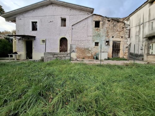 Farmhouse in Sora