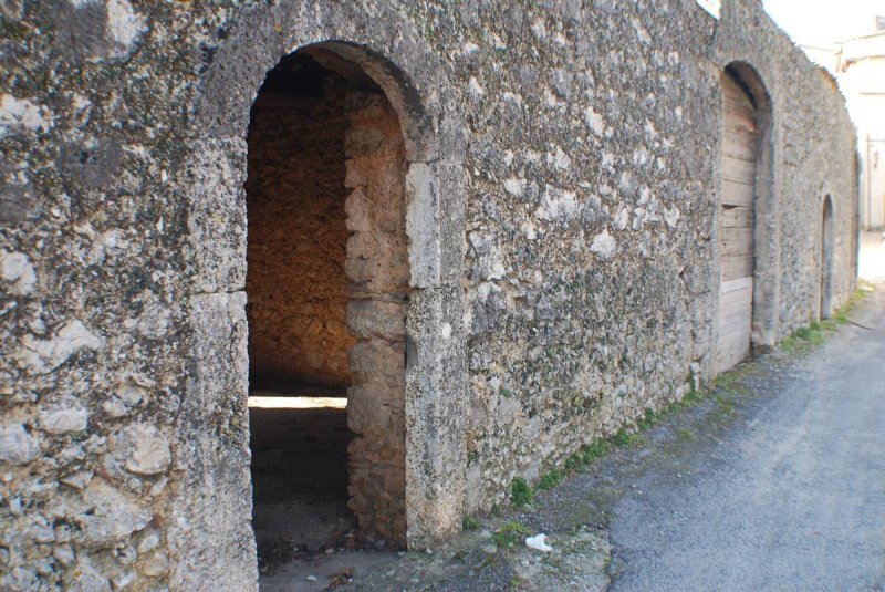 Edifício comercial em Campoli Appennino