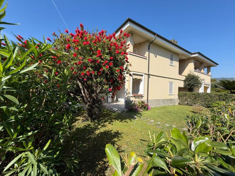 Appartamento a Diano Castello