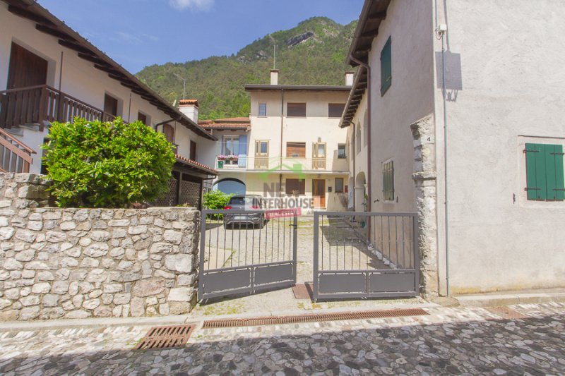 Casa a Tramonti di Sopra