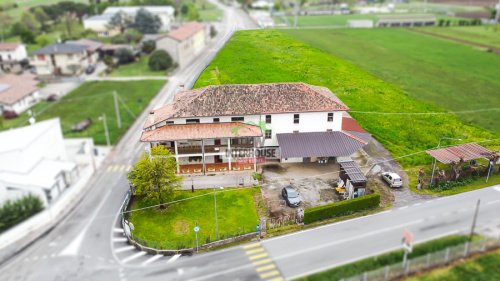 Дом в Диньяно