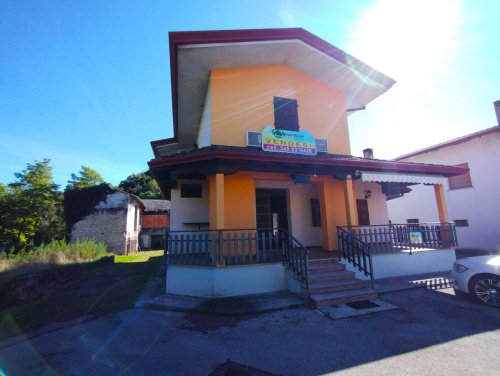 Casa indipendente a Castelnovo del Friuli