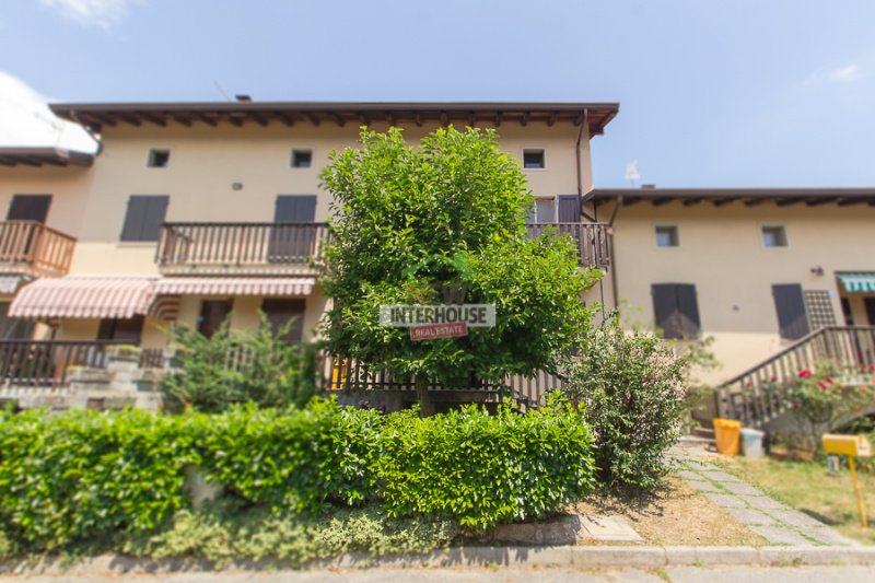 Moradia com terraço em Castelnovo del Friuli