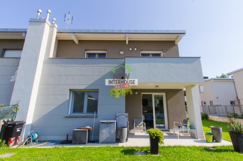 波代諾內联排别墅