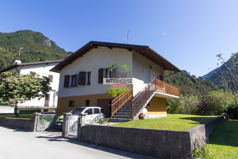 Casa independente em Tramonti di Sotto