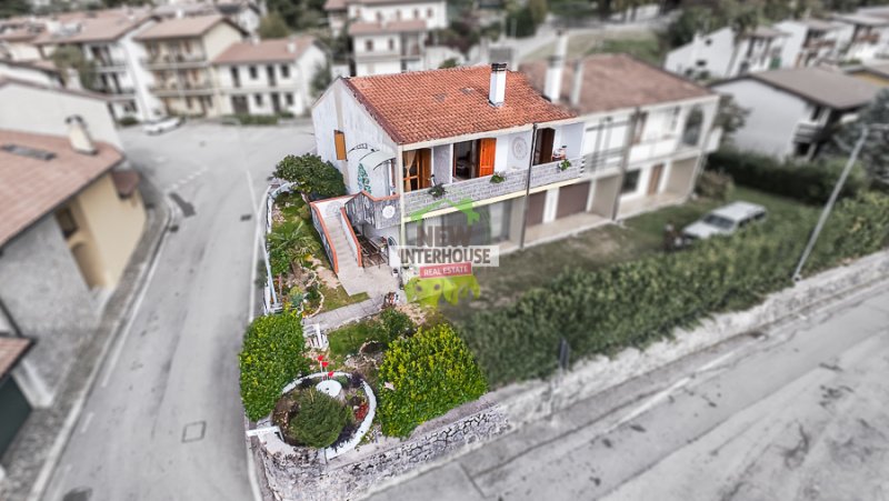 Таунхаус в Вито-д'Азио