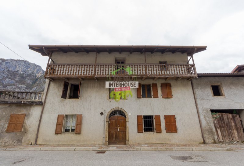 Detached house in Villa Santina