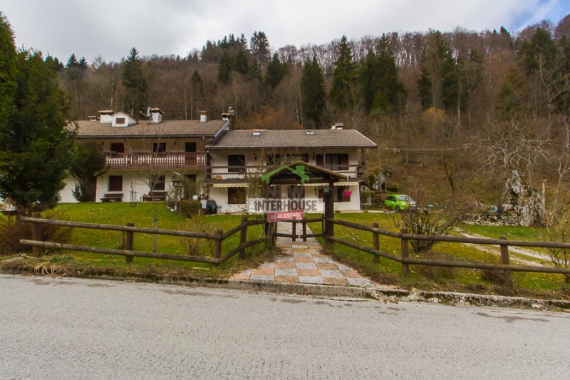 巴尔奇斯联排别墅