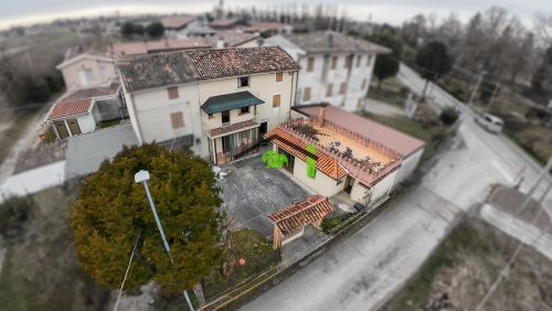 Особняк в Rivignano Teor