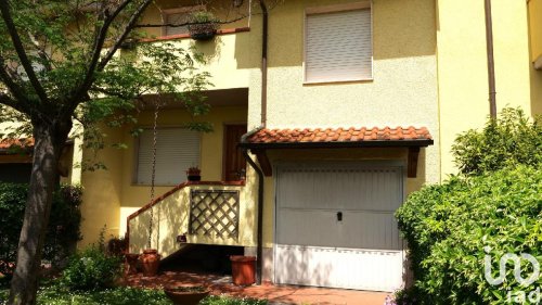 Terraced house in Camaiore