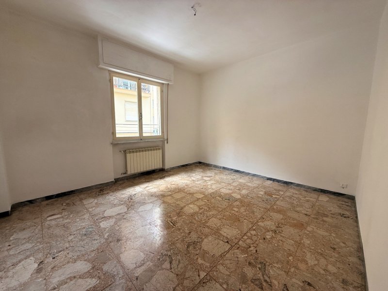 Appartamento a Finale Ligure