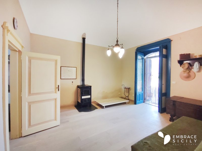 帕拉佐洛-阿克雷德别墅