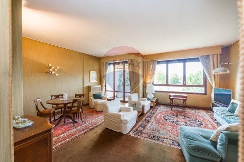 圣多纳托-米拉内塞公寓