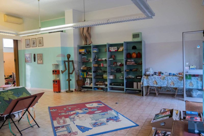 Edifício comercial em San Donato Milanese