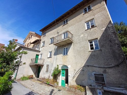 Maison individuelle à Savignone
