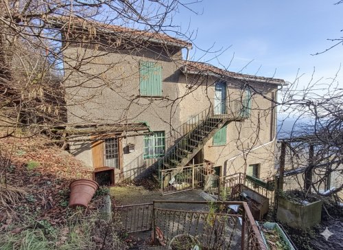Maison individuelle à Savignone