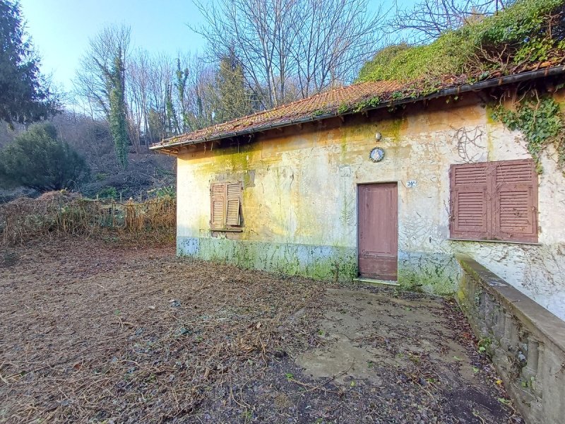 2 Bedrooms Detached house for sale in Savignone [813079] | Gate-away®