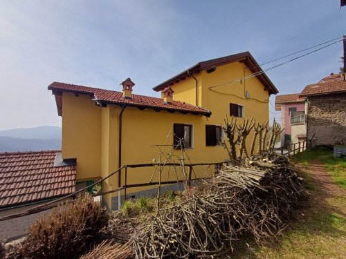 Maison individuelle à Savignone